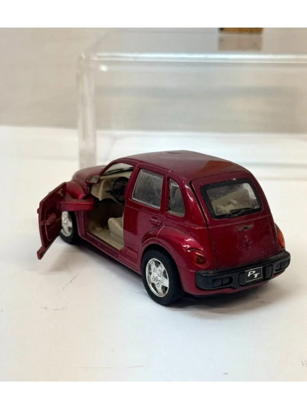 Saico 1/34 Red PT Cruiser- Die Cast